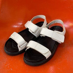 Vagabond leather black and white sandals